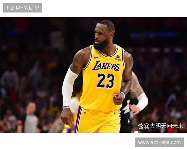 詹姆斯领袖风范激励全队奋进